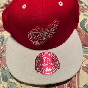 Detroit Red Wings Retro Fitted